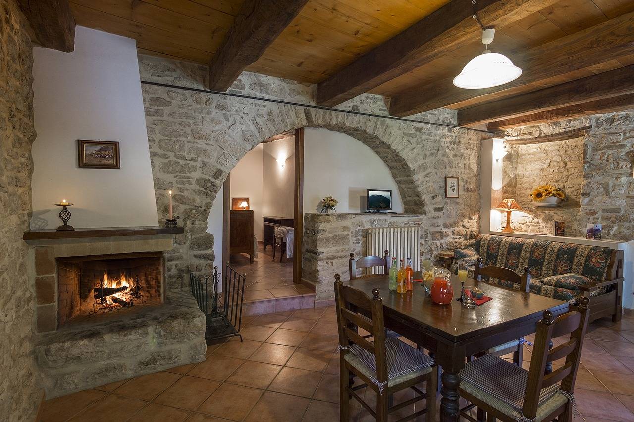 Expert Chimney and Fireplace Services in Country Club, Florida